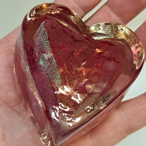Click to view detail for DB-1002 Heart, Blown Glass Paperweight Red $52